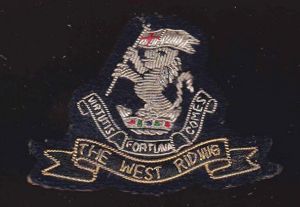 Duke of Wellington's West Riding Regiment Officer's bullion beret  badge