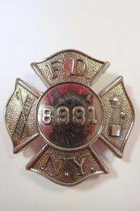 City of New York RAILROAD NEW YORK CENTRAL SYSTEM Obsolete American Police Badge.