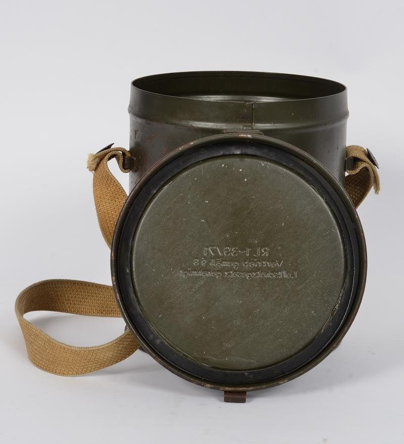 WW2 German Luftschutz Gas Mask 1938 — image 6