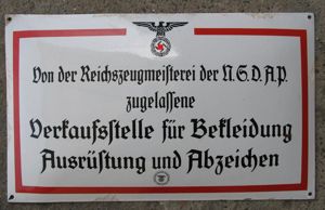 Plaque émaillée d'un magasin d'articles du NSDAP