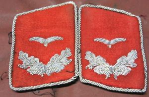 German Luftwaffe Flak Officer Red Kragenspiegel Collar Patches Pair. (4)
