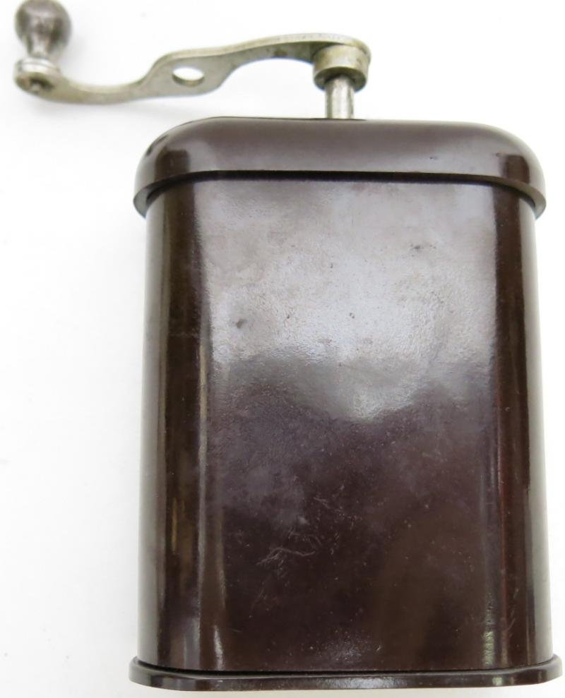 German Wehrmacht Reddish Bakelite Coffee Grinder Mint Condition Single BO Garantie Stamp.
