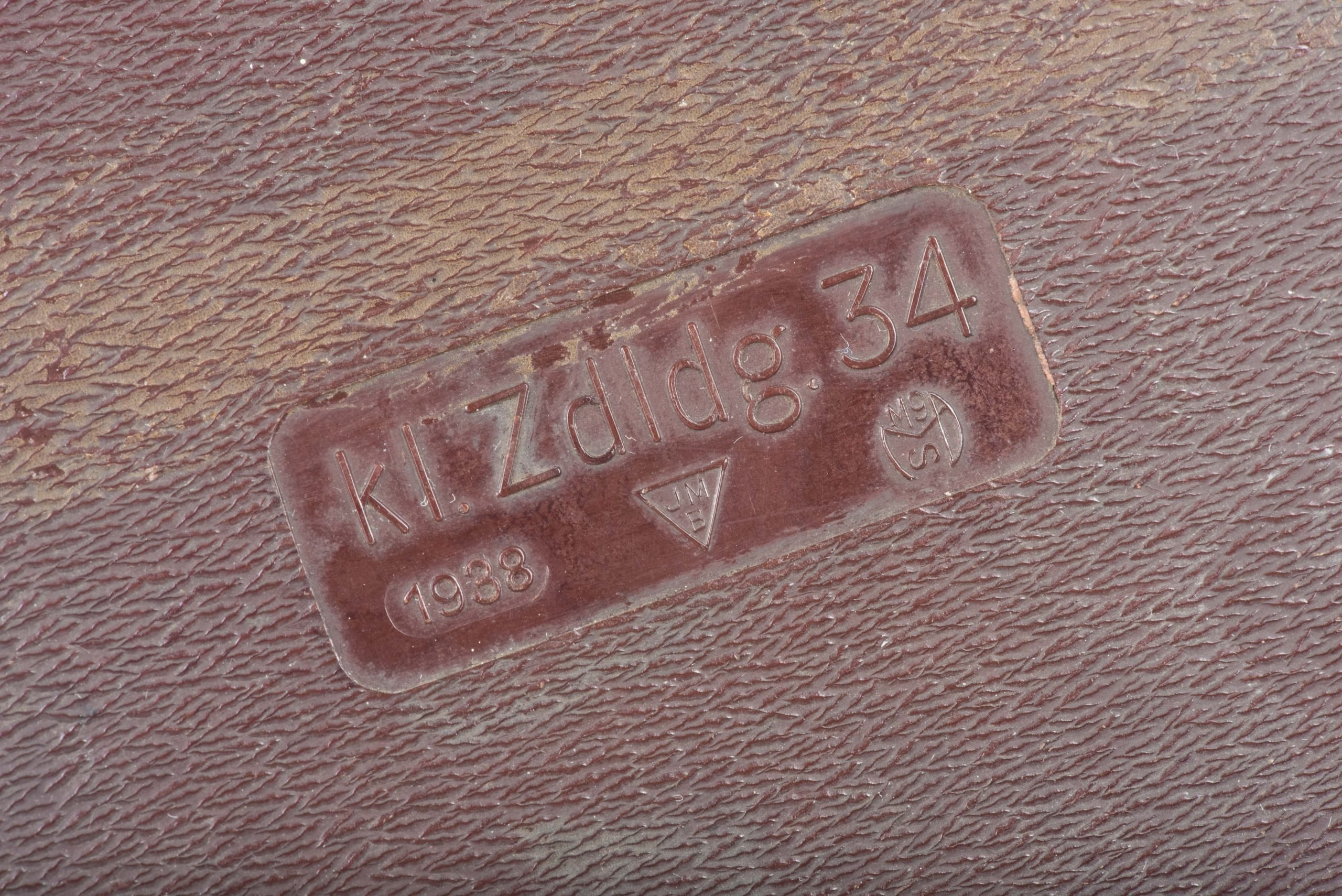 Bakelite fuze case Kl. Zdldg. 34 marked jmb 1938, M9/S — image 5