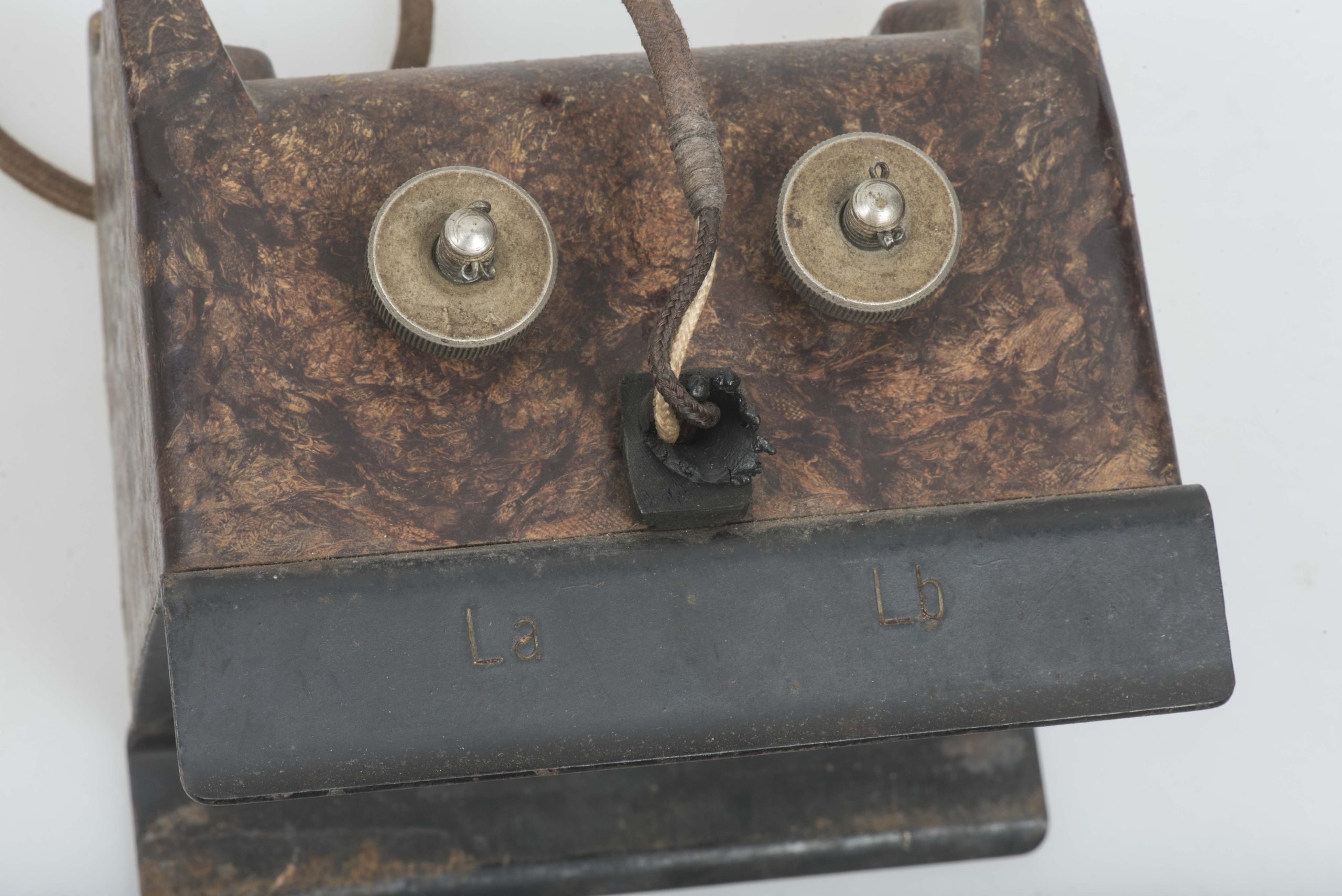 SB-Zusatz FF33 telephone handle cradle by Signalapp. Fabr. Julius Kräcker AG, Berlin 1940 — image 3