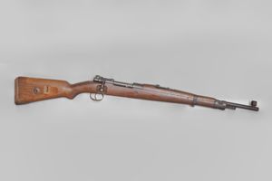 Deactivated Gebirgsjäger G33/40 carbine 'dot 1942'