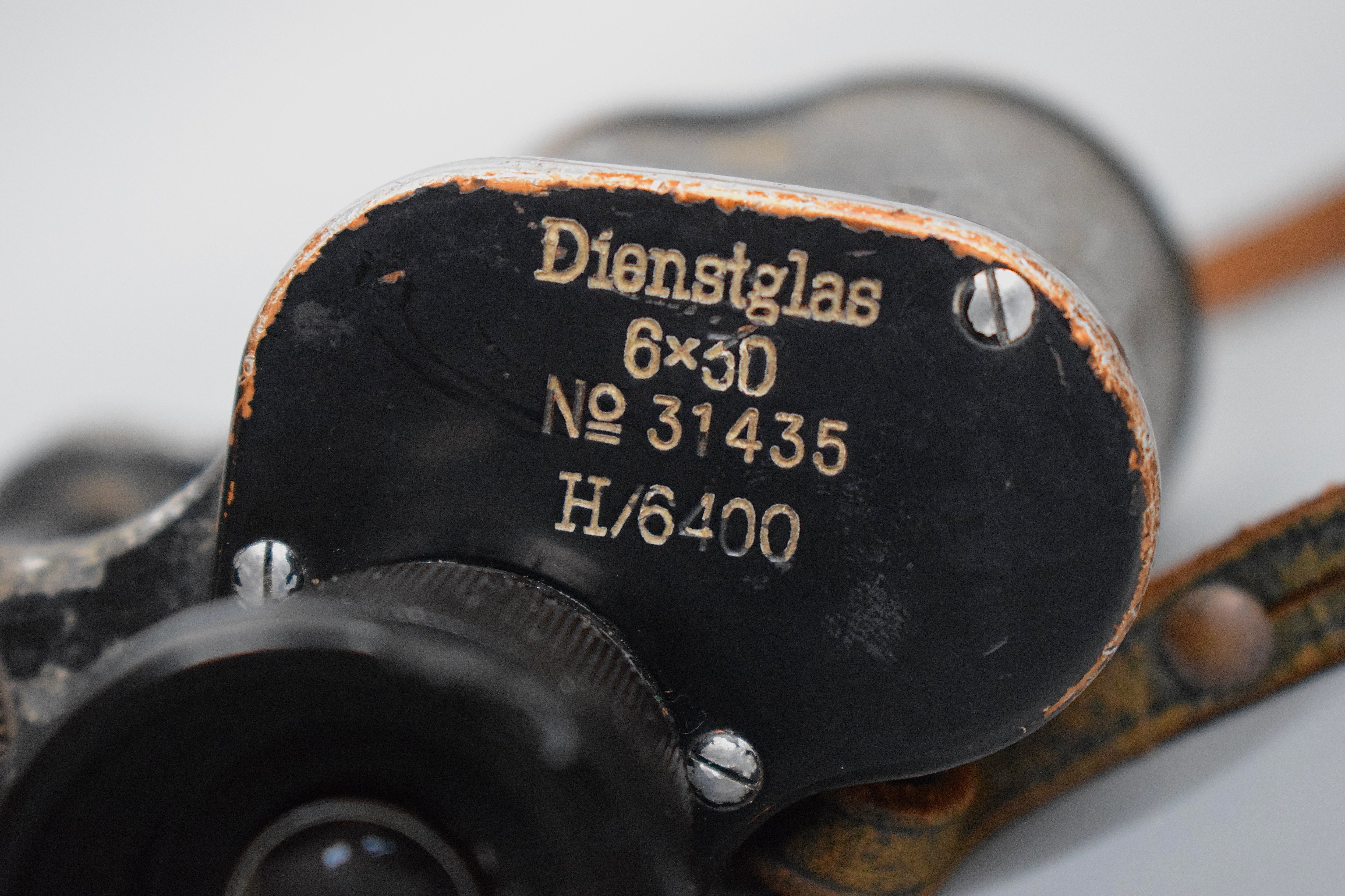 Early 6x30 Dienstglas 'cad K.F.' — image 3