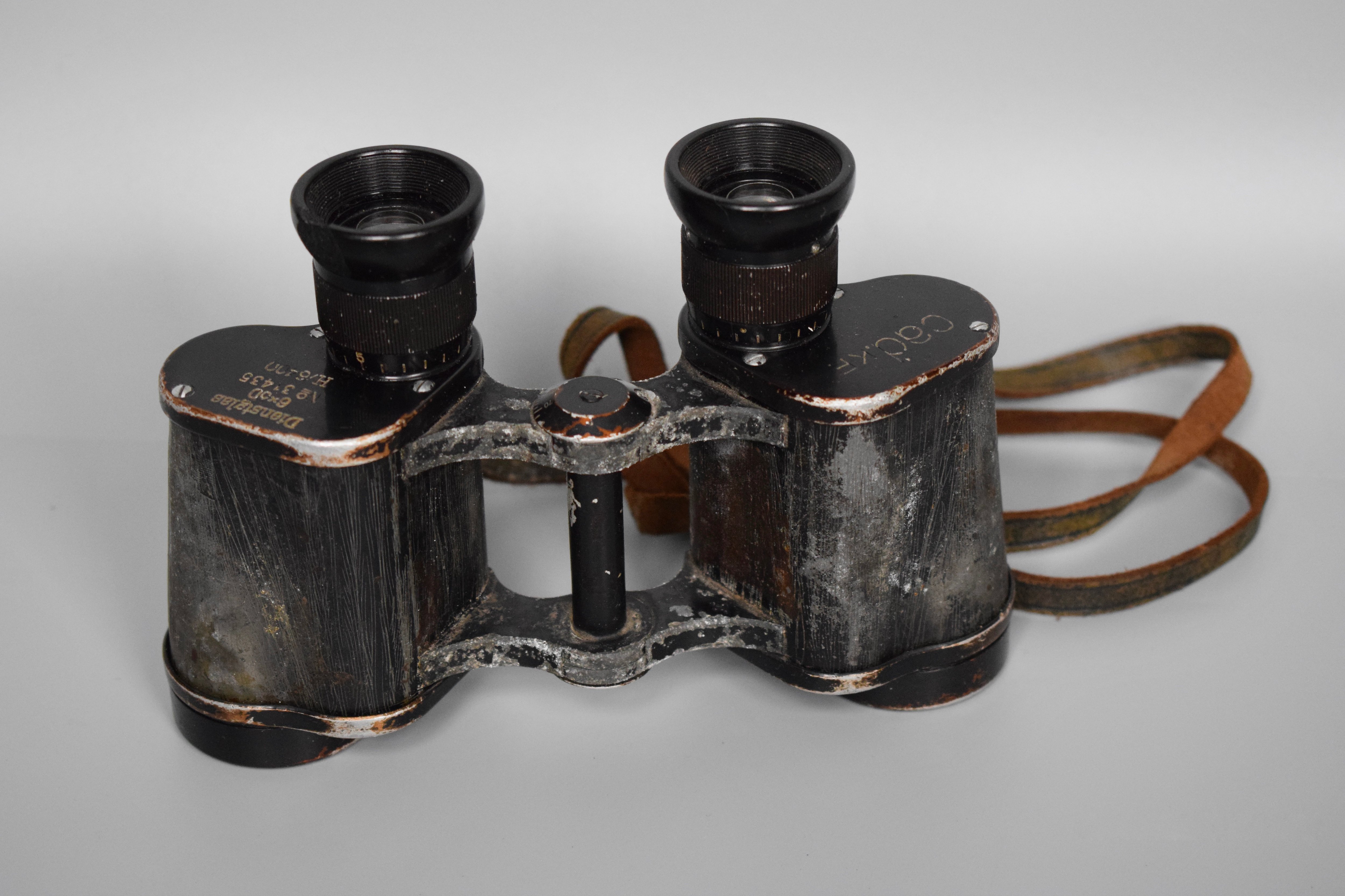 Early 6x30 Dienstglas 'cad K.F.' — image 4