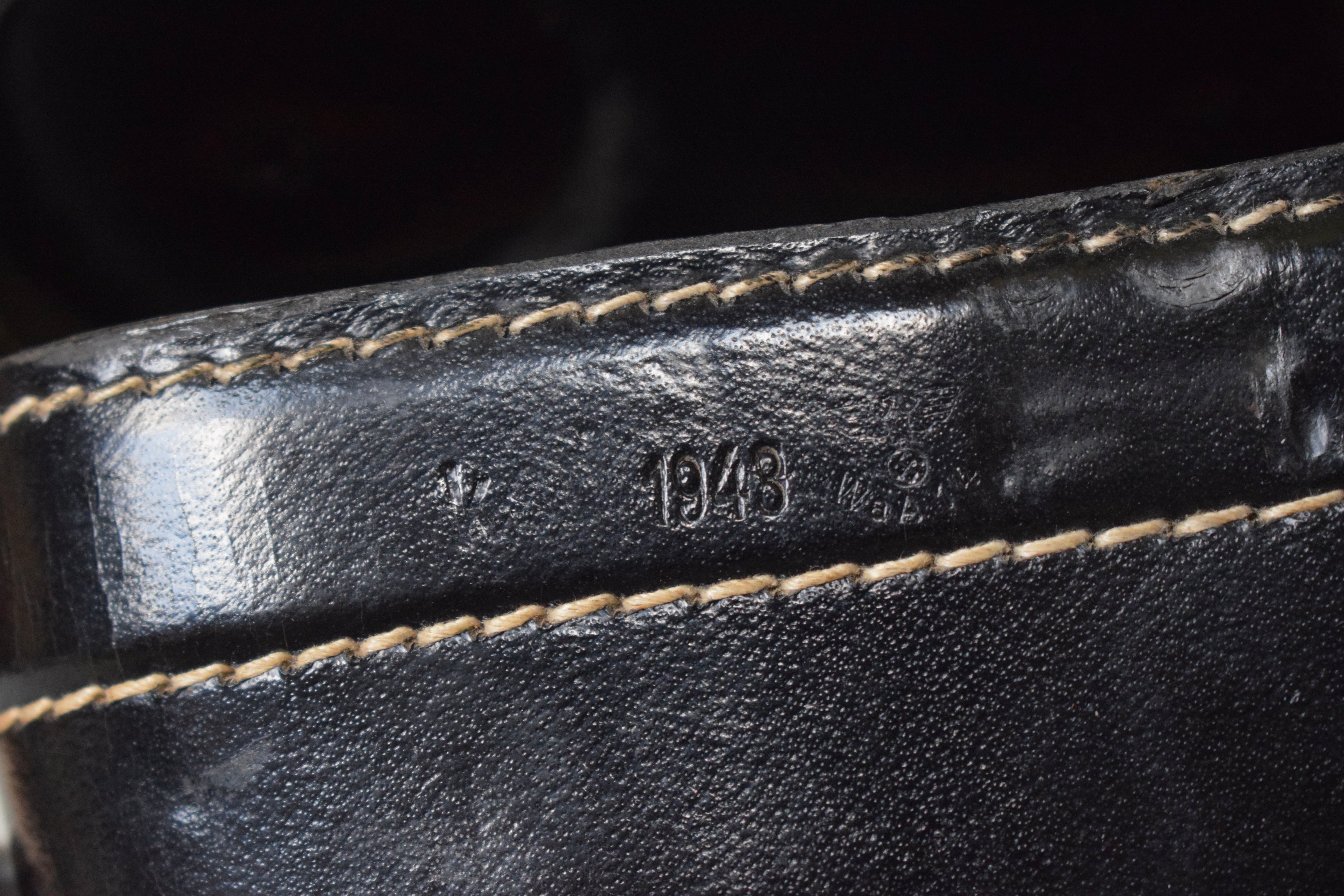 7x50 / 10x50 Presstoff binocular case 'ksd 1943' — image 5