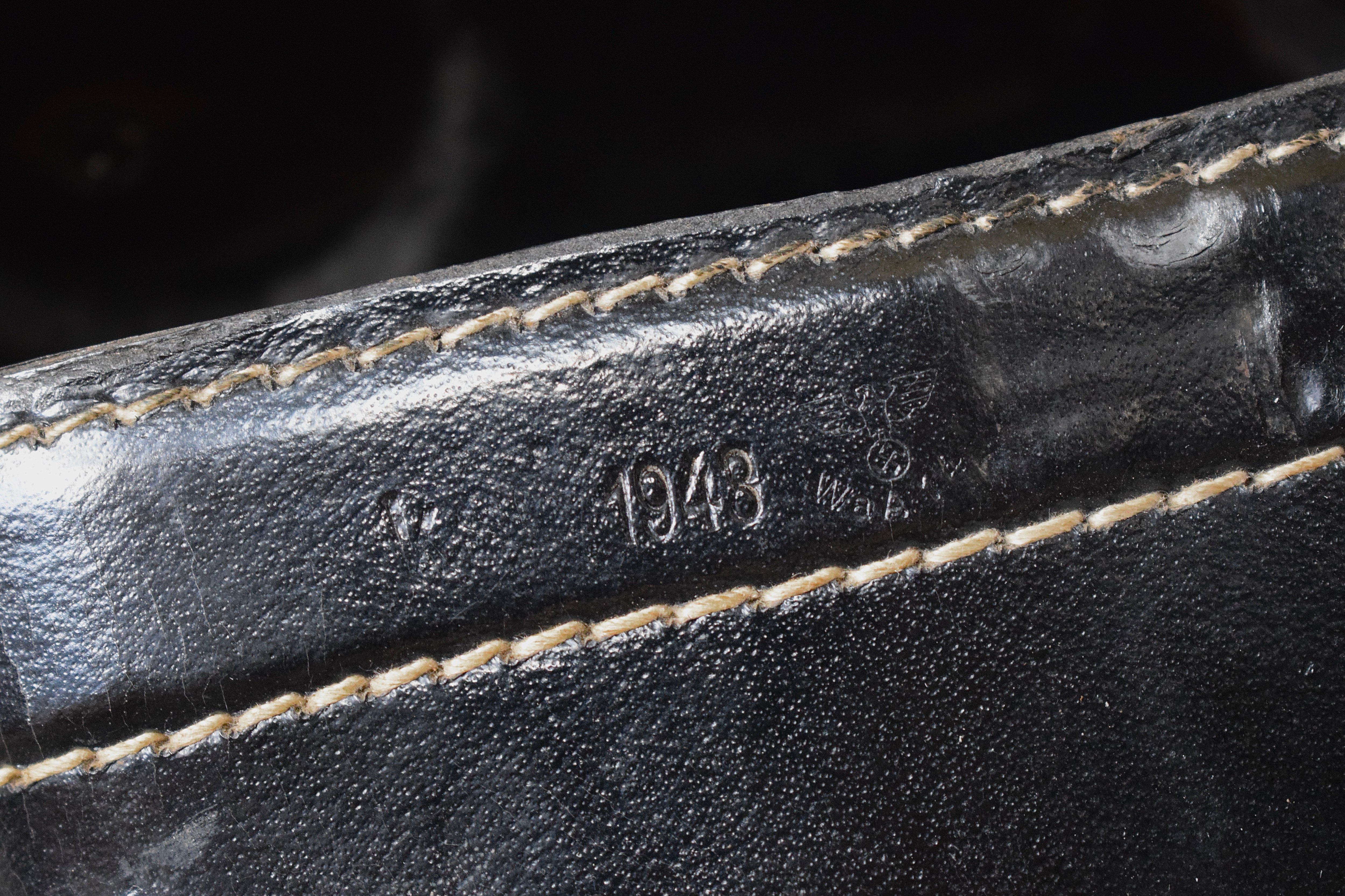 7x50 / 10x50 Presstoff binocular case 'ksd 1943' — image 6