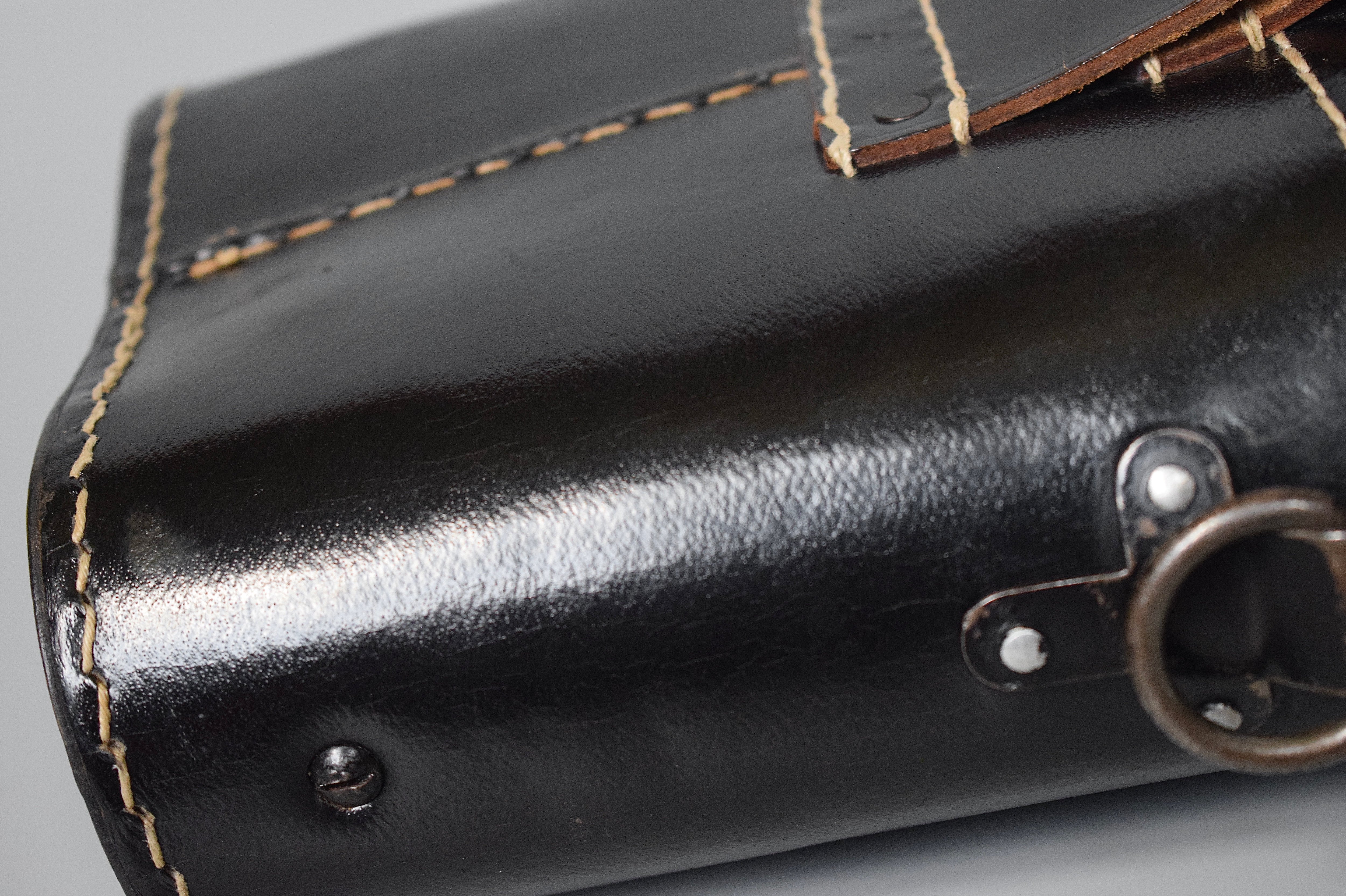 7x50 / 10x50 Presstoff binocular case 'ksd 1943' — image 9