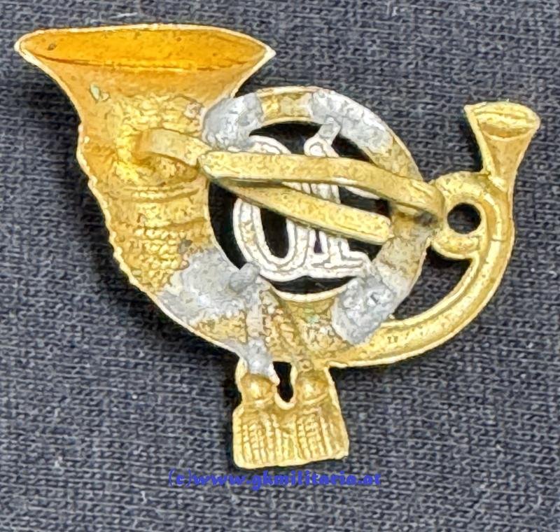 k.k. Jägerhorn für die Feldkappe des k.u.k. Feldjägerbataillons Nr. 16 !!