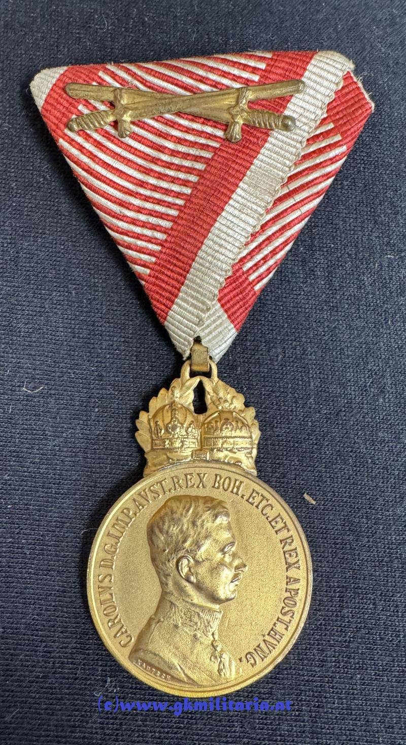 k.u.k. Bronzene Militärverdienstmedaille Kaiser Karl I. mit Schwertern!