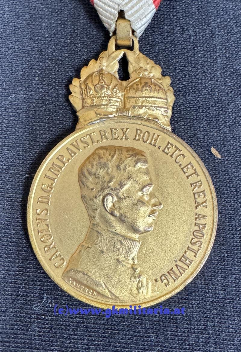 k.u.k. Bronzene Militärverdienstmedaille Kaiser Karl I. mit Schwertern!