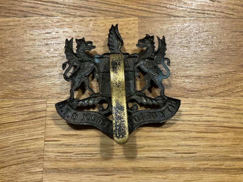 Pre 1948 City of London School O.T.C cap badge. — image 2