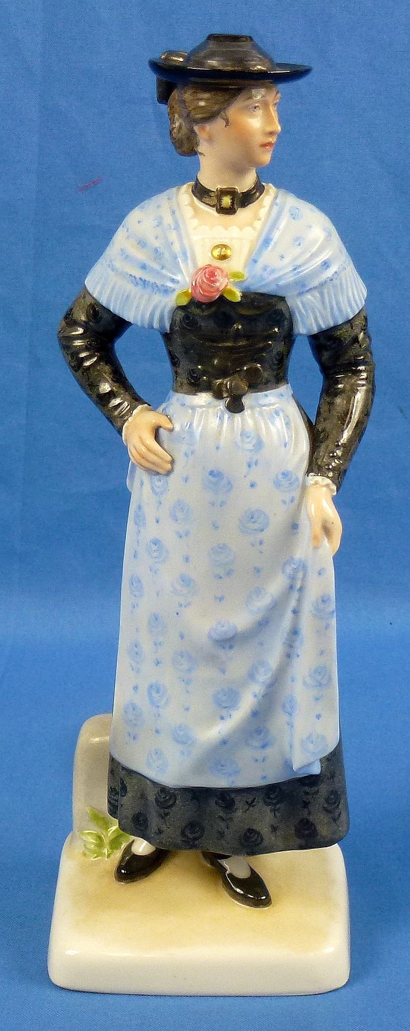 A Pair of SS Allach Porcelain 'Bavarian Peasants' Figurines — image 7