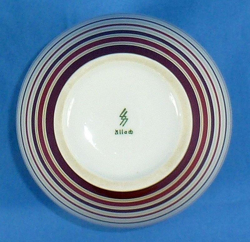 SS Allach Porcelain Vase — image 3