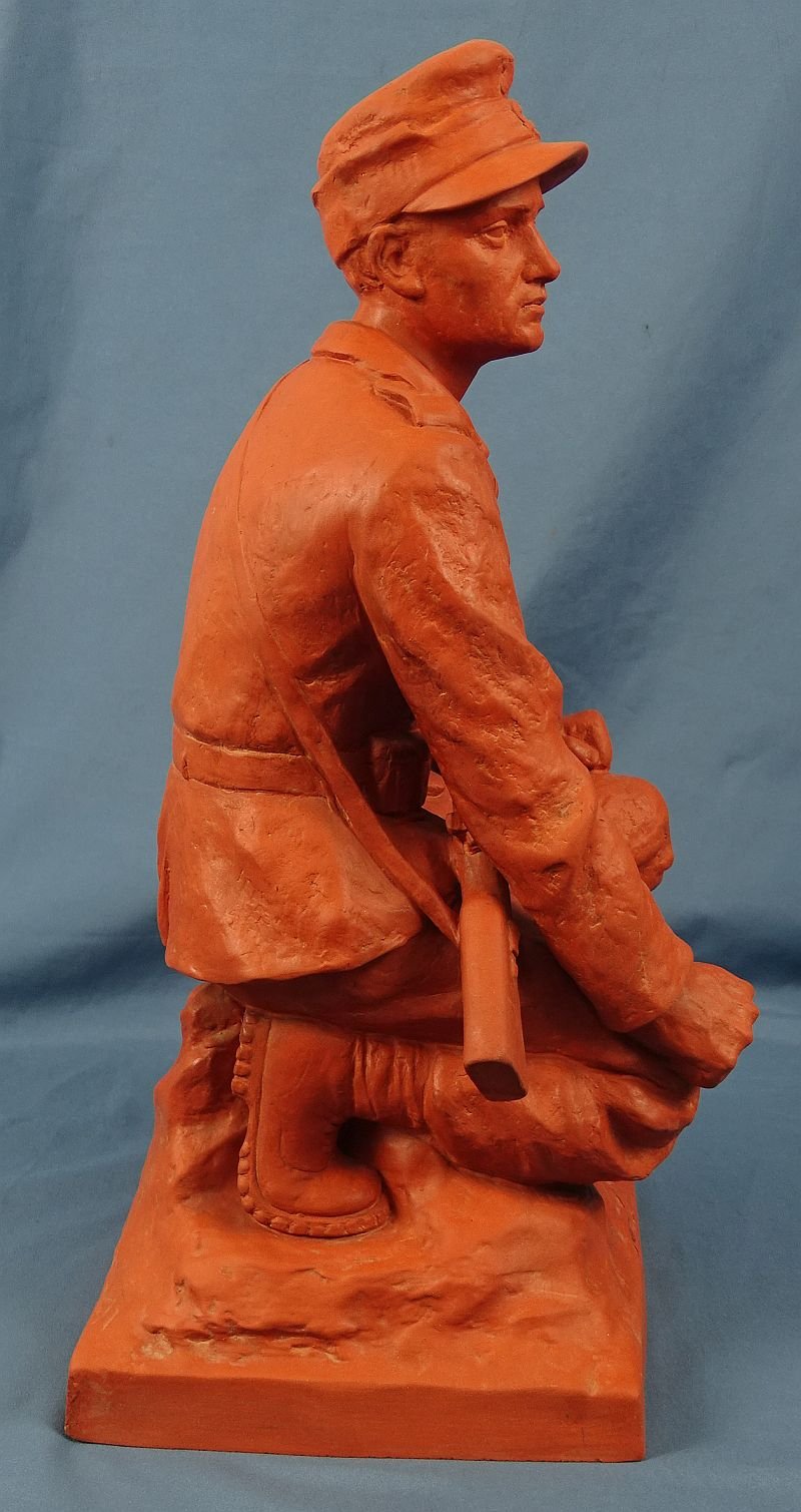 Large 14 Inch Third Reich Terra Cotta Statue of a Gebirgsjaeger Mountain Troops Soldier — image 4