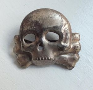 RARE EARLY SKULL