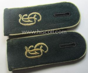 Moderately used- and/or worn - and fully matching and rarely encountered! - pair of WH (Heeres), early-war-period (ie. 'M36 o. M40'-pattern styled-) EM-type shoulderstraps as intended for a: 'Soldat eines Inf.-Rgts. der 'Grossdeutschland'-Div.'