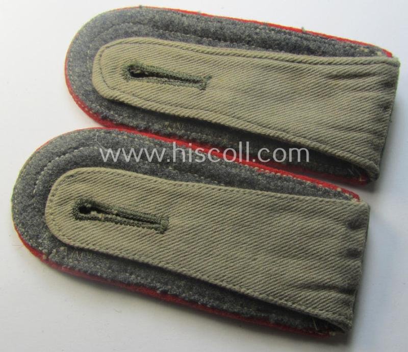Pair of early-period- (ie. 'Reichswehr'), WH (Heeres) 'cyphered' NCO-type shoulderstraps, as executed in neat 'rib-cord'-like linnen as was specifically intended for a: 'Feldwebel des Artillerie-Rgts. 20' — image 3