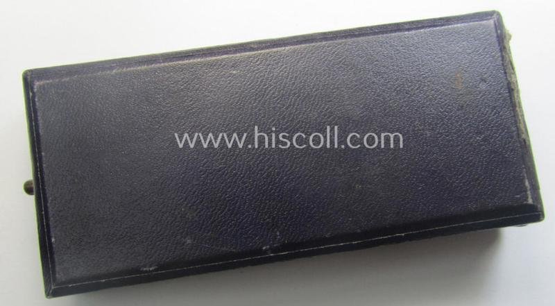 'Ehrenkreuz der deutschen Mutter - erste Stufe' (or mothers'-cross in gold) that comes stored in its original and/or neatly maker- (ie. 'Forster & Graf - Schäb. Gmünd'-) marked etui as issued and/or recently found