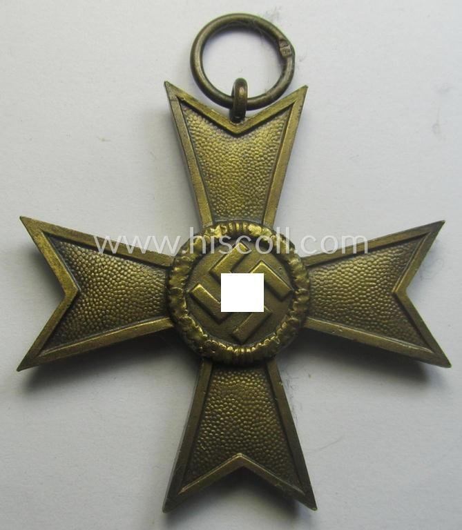 Fully matching medal-set: 'KvK 2. Klasse o. Schwn.' being a clearly maker- (ie. '36'-) marked specimen that comes in its (incomplete ie. relic) pouch by the 'Hersteller': 'Burg & Leonhard - Hanau a. M.'