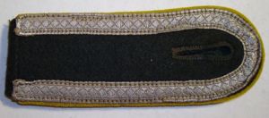 SIGNAL NCO SHOULDER BOARDS