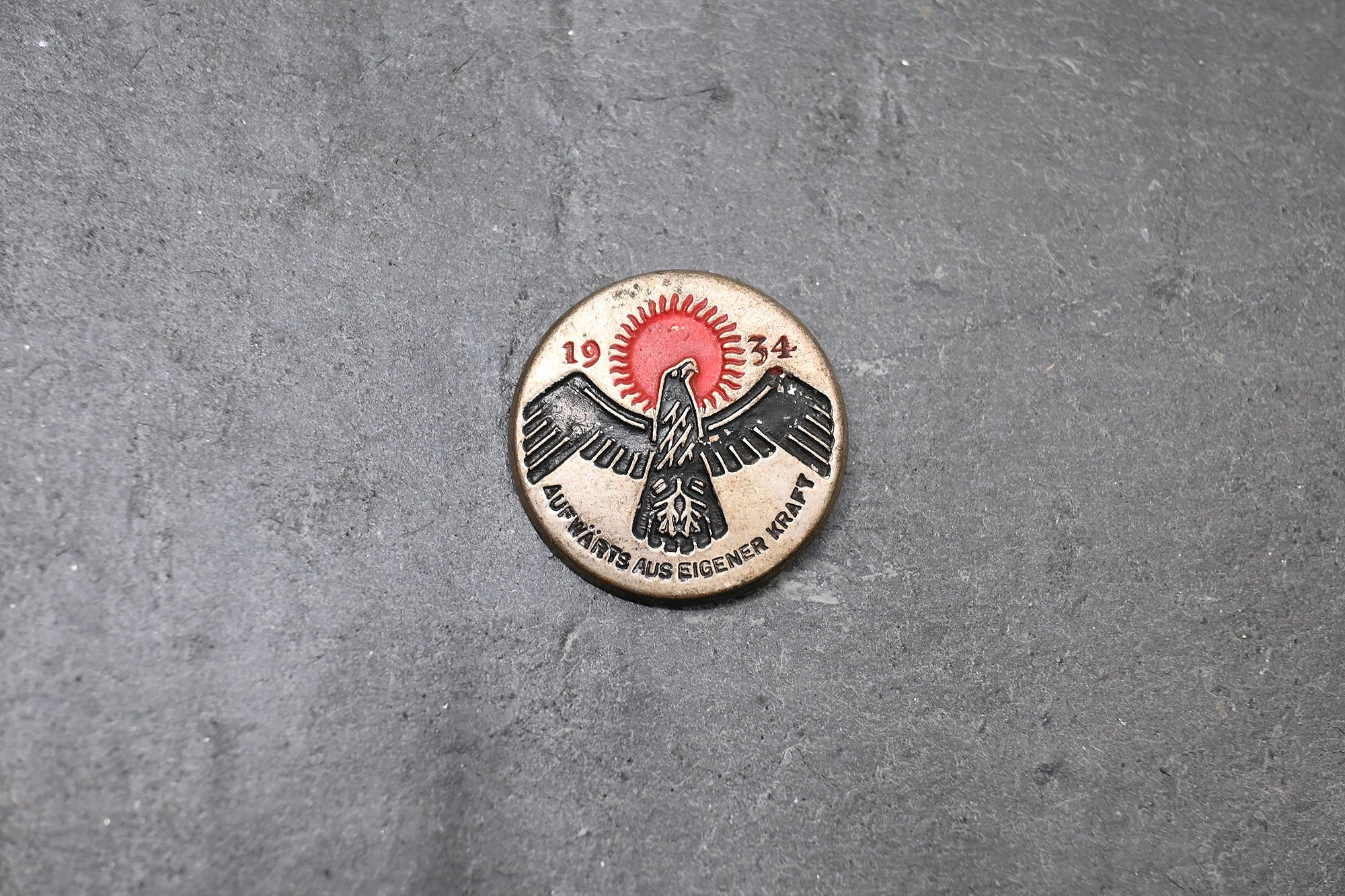 tinnie 1934 aufwarts auf eigene kraft
