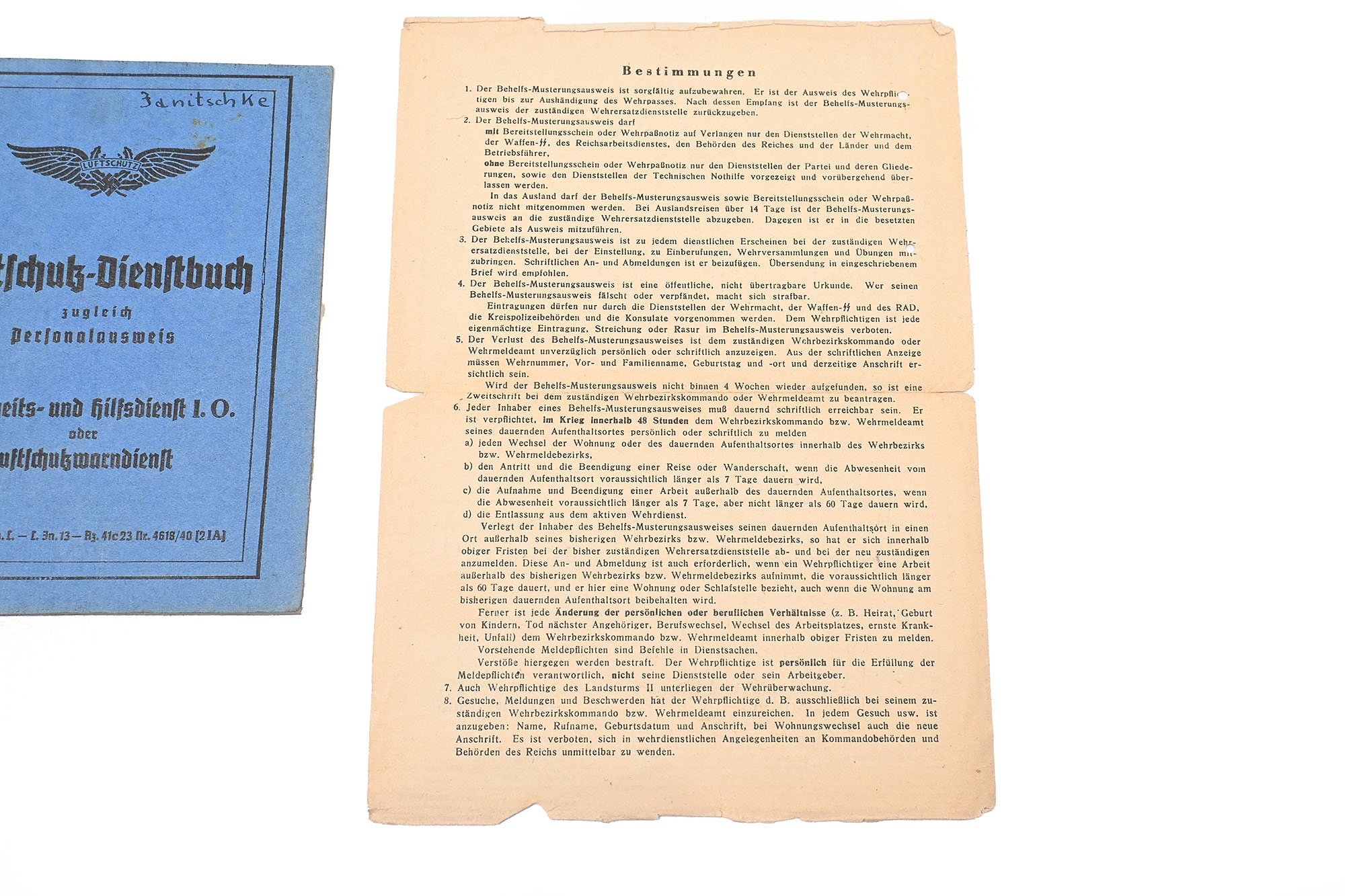 Luftschutz-Dienstbuch with extra paper