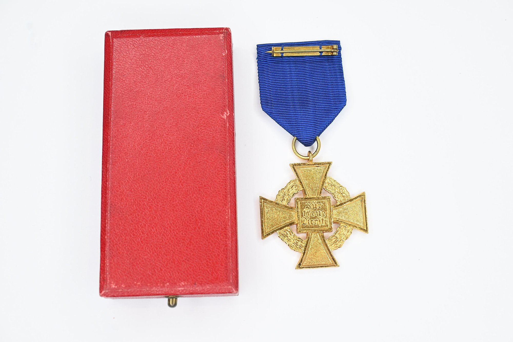 40 jahre mourning service medal in box