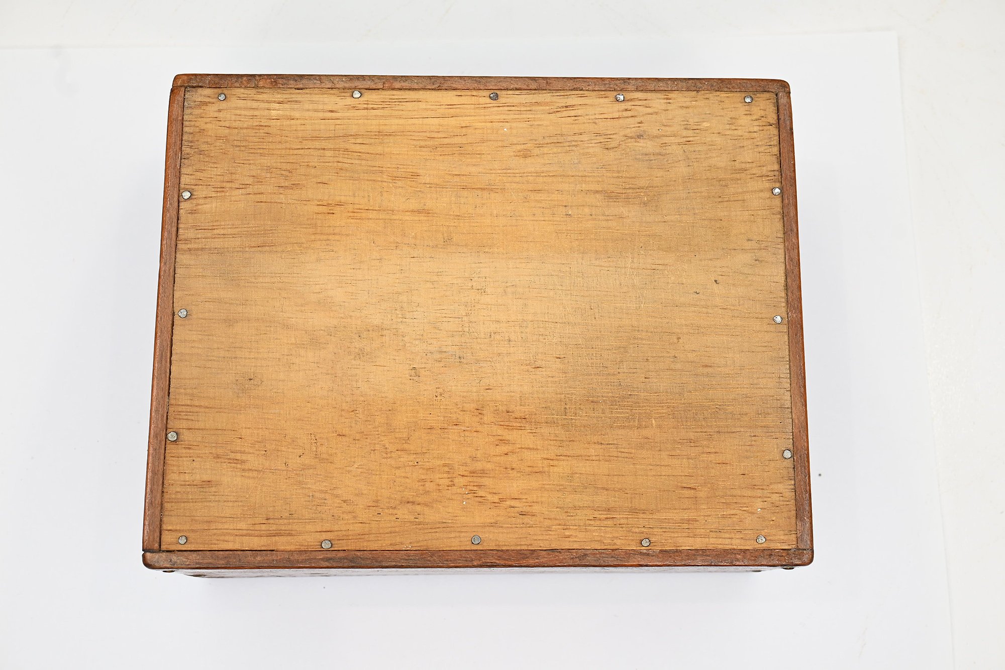 German vet art wooden box