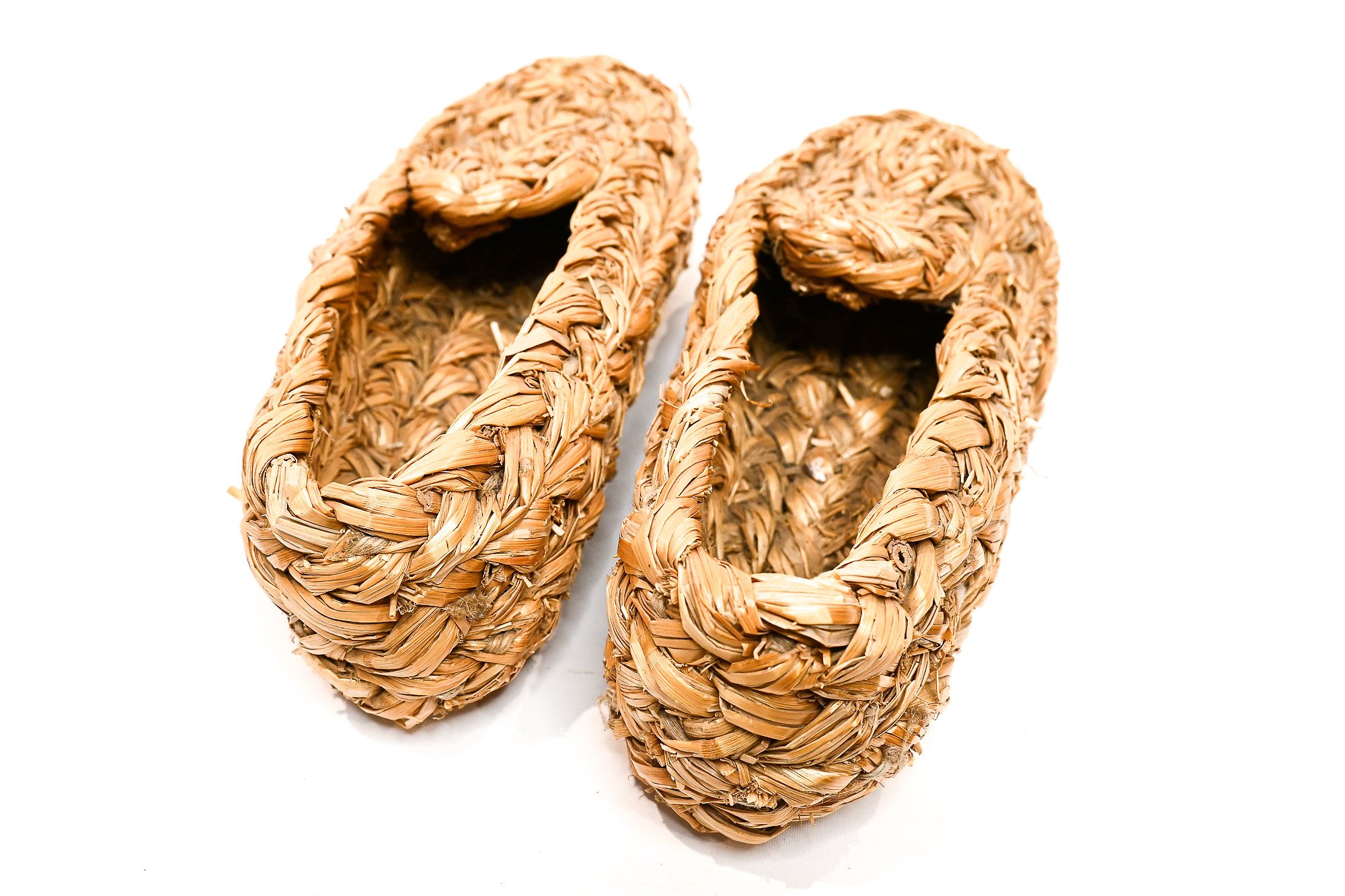 german ww2 straw shoes.