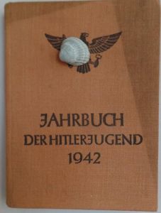 'Jahrbuch der Hitlerjugend' - 1942