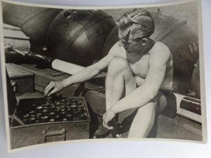 Propaganda photo - KM - seameines