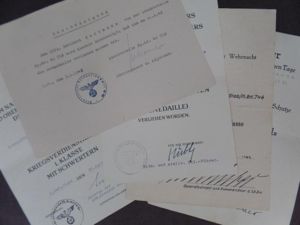 Award document grouping WH (Heer) - 28.Inf.Div. - Hartmann