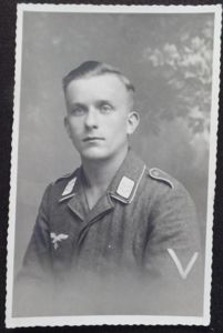 'HG' Luftwaffe 'Gefreiter' postcard picture.