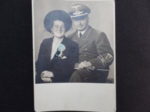 Diplomatic official postcard picture 'Ost'.