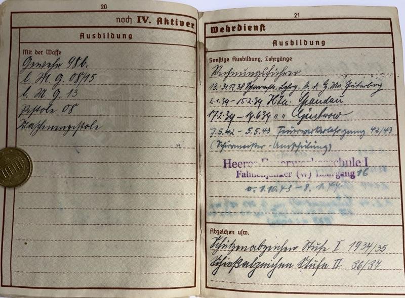 Wehrpass - WH (Heer) - Africa/ 9.Inf.Div. - Hopf