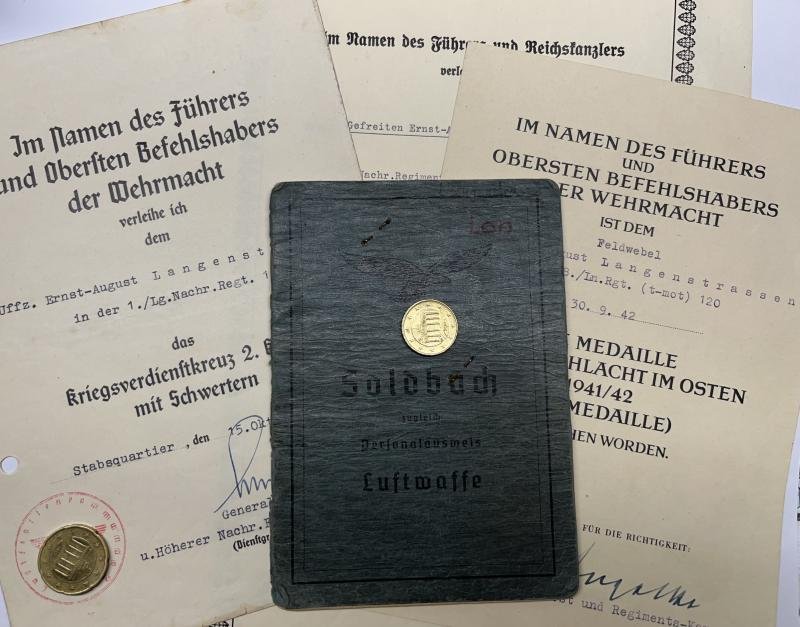 Soldbuch/citation grouping - Luftwaffe - Luftgau-Nachrichten Rgt.28 - Italy - Langenstrassen