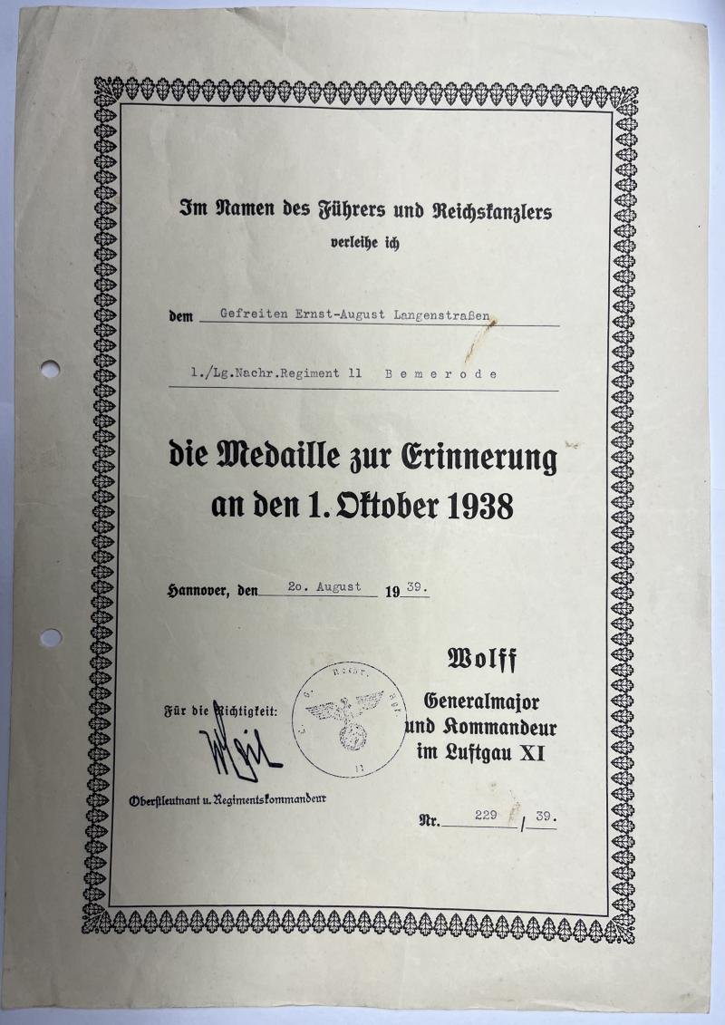 Soldbuch/citation grouping - Luftwaffe - Luftgau-Nachrichten Rgt.28 - Italy - Langenstrassen