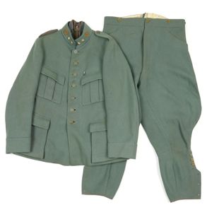 Dutch 'Buitenmodel' Tunic Grouping