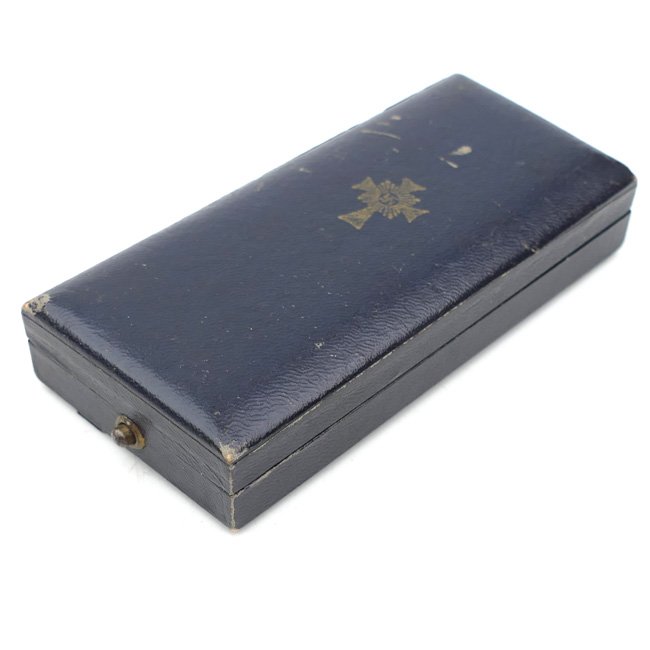 Cased Mother's Cross in Gold — image 4