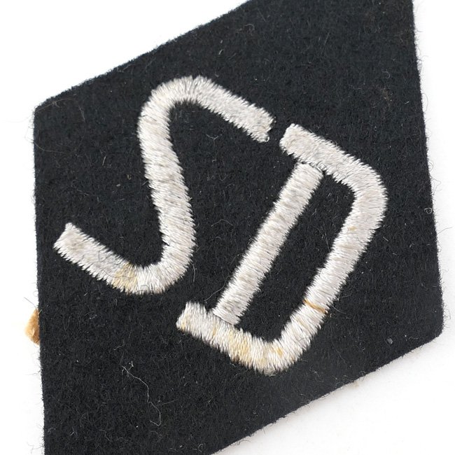SD 'Sicherheitsdienst' Sleeve Diamond with RZM Label — image 2