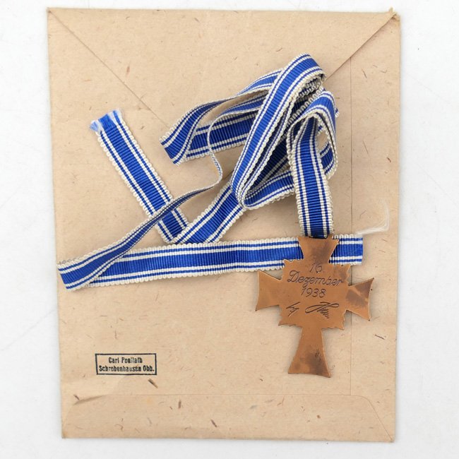 Mothers Cross in Bronze with Pouch — image 3