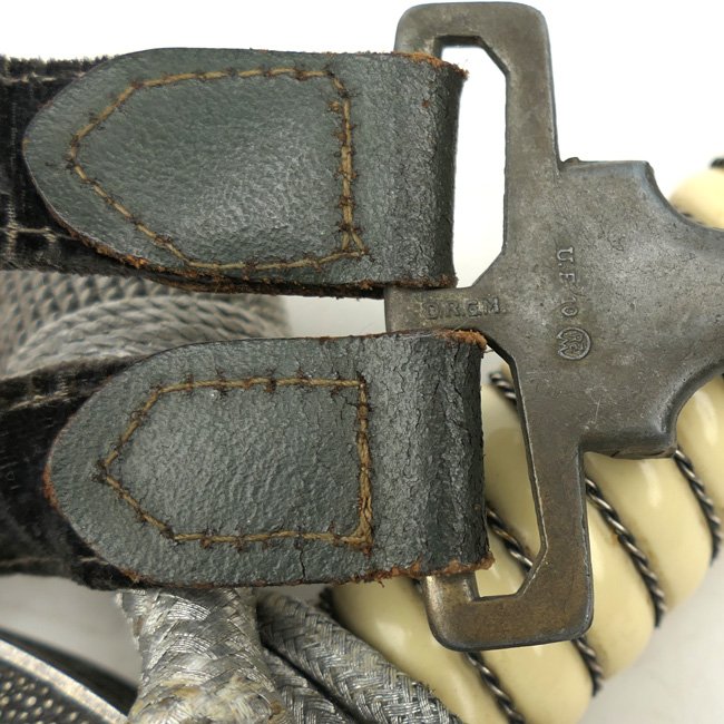 Luftwaffe Officer's Dagger with Hangers and Portepee — image 10
