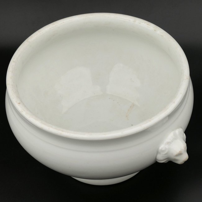SS Lion Head Porcelain Soup Tureen 1939 — image 3