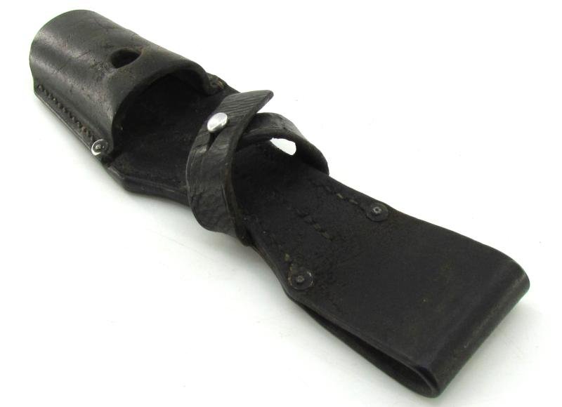 Early K98 leather bayonet frog — image 8