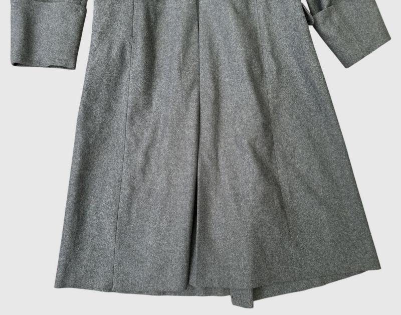 Luftwaffe Greatcoat ( Wachmantel -Top Condition ) — image 18