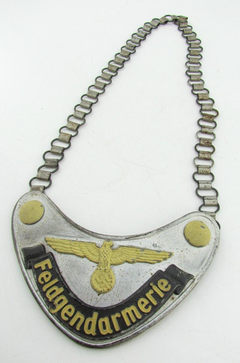 Wehrmacht Feldgendarmerie gorget 'Ringkragen'by Maedicke