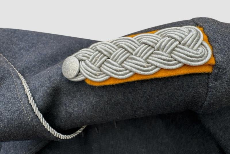 Luftwaffe Officer's Tunic – Major (Flieger/Fallschirmjäger Branch) — image 7